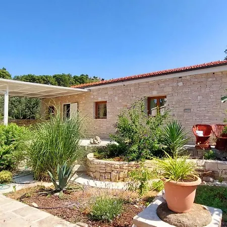 Villa Romantica